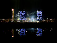Blick in der Nacht über die Spree auf den Hauptbahnhof - Festival of Lights